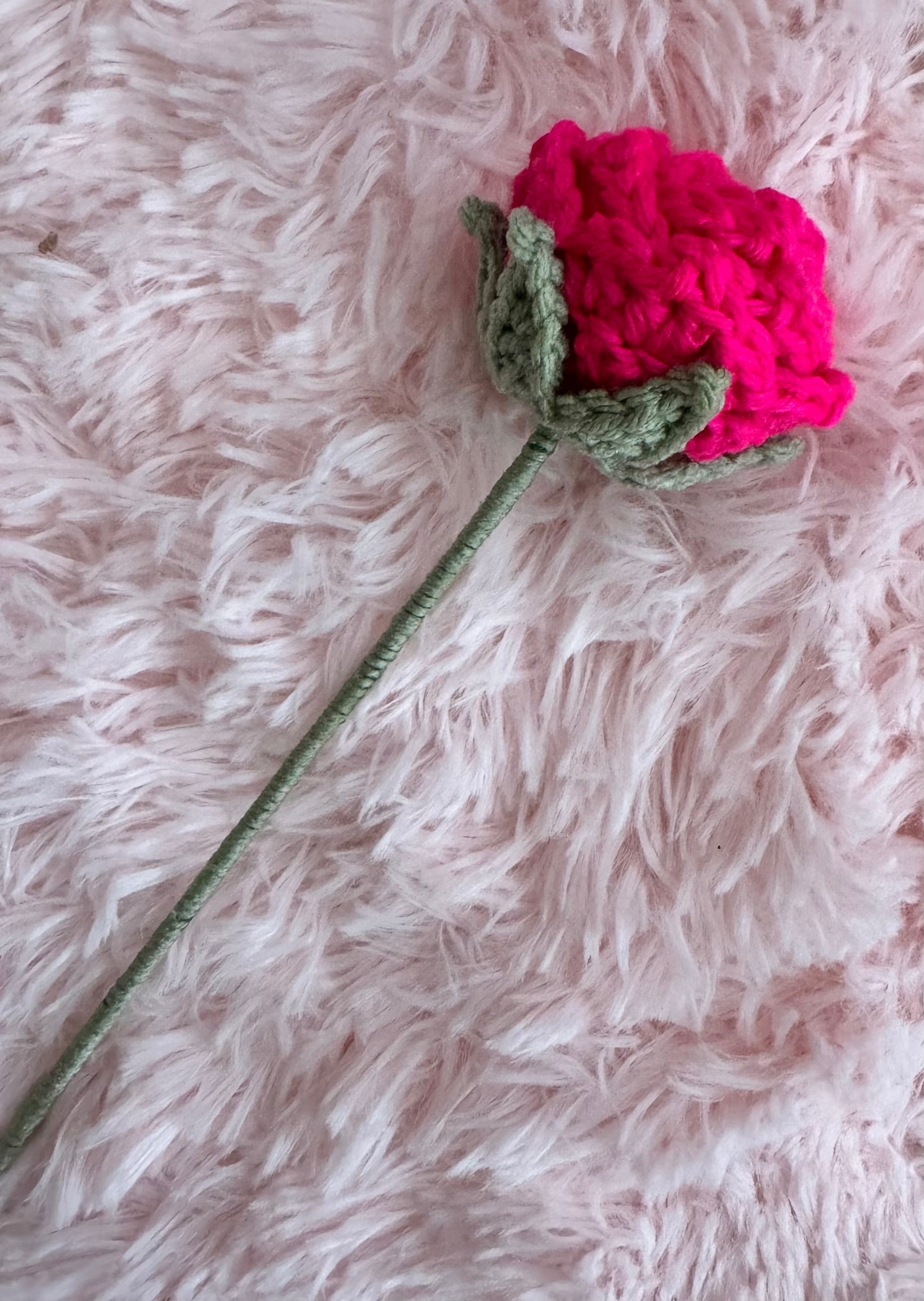 PiNKx Crochet Single Roses (sold in eaches)